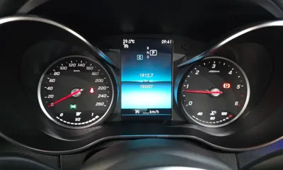 Mercedes-Benz C-Class 2019, 136327 км, за 14244.45 USD - фото 8