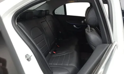 Mercedes-Benz C-Class 2019, 136327 км, за 14244.45 USD - фото 11
