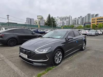 Hyundai Sonata 2020, 102395 км, за 9053.27 USD