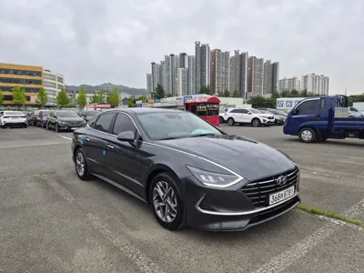 Hyundai Sonata 2020, 102395 км, за 9053.27 USD