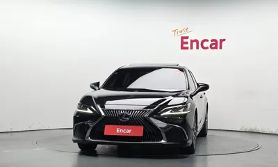 Lexus ES 2019, 184878 км, за 17486.83 USD