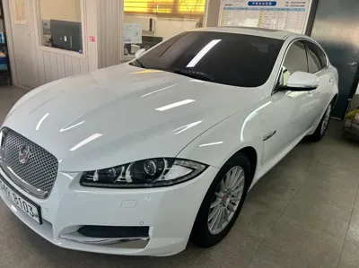 Jaguar XF 2014, 64754 км, за 4957.7 USD
