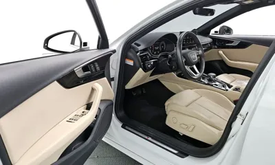 Audi A4 2021, 46626 км, за 15758.01 USD - фото 10