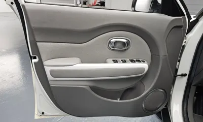 Kia Soul 2018, 52867 км, за 7481.93 USD - фото 24