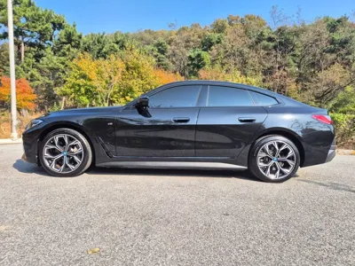 BMW i4 2022, 73448 км, за 28238.3 USD