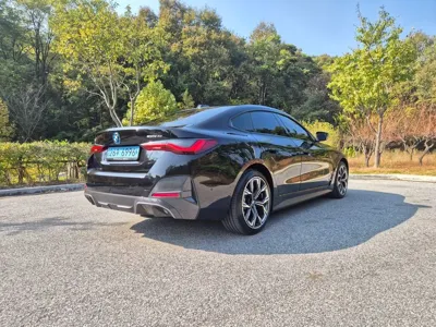 BMW i4 2022, 73448 км, за 28238.3 USD - фото 6