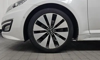 Kia K5 2013, 147551 км, за 2756.99 USD