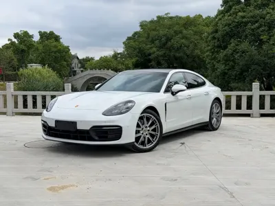 Porsche Panamera · 2022 год