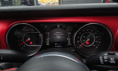 Jeep Wrangler 2022, 31120 км, за 32119.18 USD - фото 8