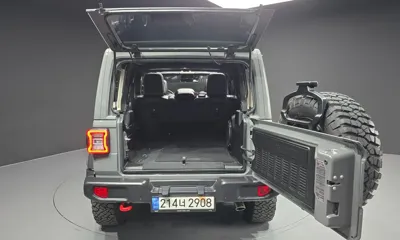 Jeep Wrangler 2022, 31120 км, за 32119.18 USD - фото 20