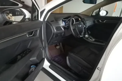 Geely Auto Emgrand GS 2016, 105000 км, за 4880 USD - фото 24