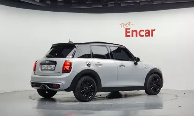 MINI Cooper 2019, 21860 км, за 14385.18 USD