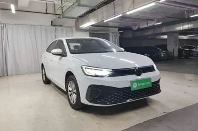 Volkswagen Lavida 2023, 42200 км, за 10160 USD