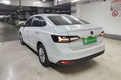 Volkswagen Lavida 2023, 42200 км, за 10160 USD