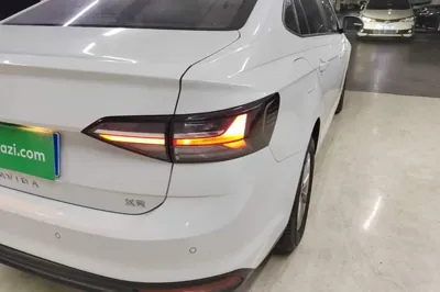 Volkswagen Lavida 2023, 42200 км, за 10160 USD - фото 10