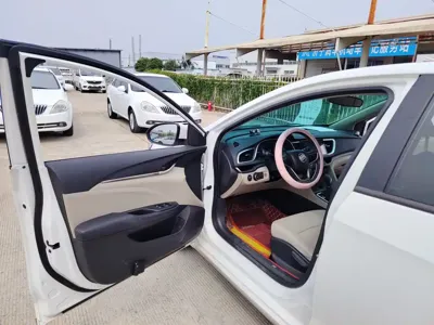 Buick Excelle 2018, 45000 км, за 3384.28 USD