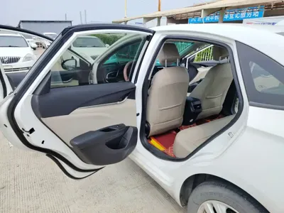 Buick Excelle 2018, 45000 км, за 3384.28 USD