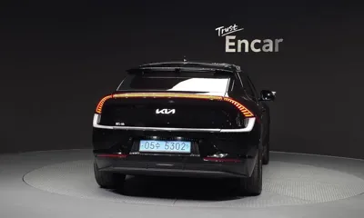 Kia EV6 2023, 36888 км, за 23637.42 USD