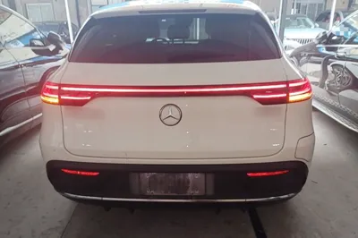 Mercedes-Benz EQC 2020, 46300 км, за 23592 USD