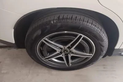 Mercedes-Benz EQC 2020, 46300 км, за 23592 USD - фото 11