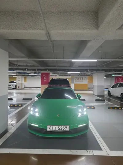Porsche 718 · 2018 год