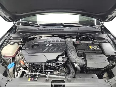 Hyundai Veloster 2019, 204716 км, за 5850.61 USD