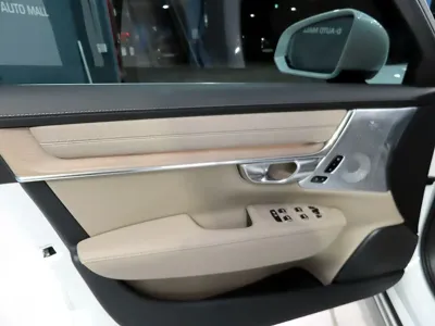 Volvo S90 2026, 2455 км, за 39057.37 USD - фото 15