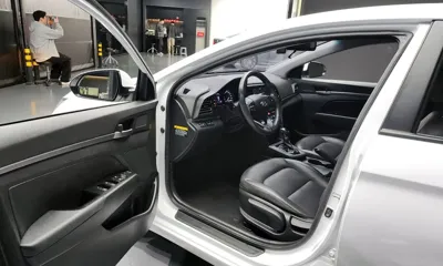 Hyundai Avante 2019, 14977 км, за 9072.84 USD - фото 10