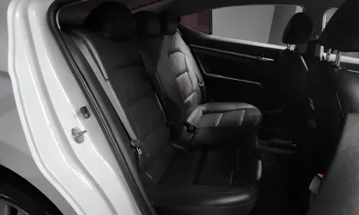Hyundai Avante 2019, 14977 км, за 9072.84 USD - фото 12
