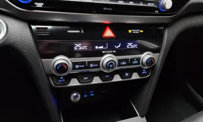 Hyundai Avante 2019, 14977 км, за 9072.84 USD - фото 16