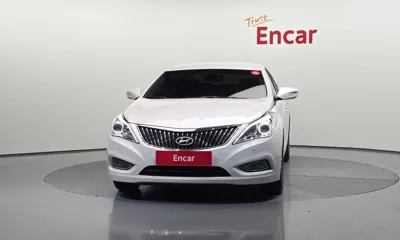 Hyundai Grandeur 2014, 127411 км, за 4400.94 USD