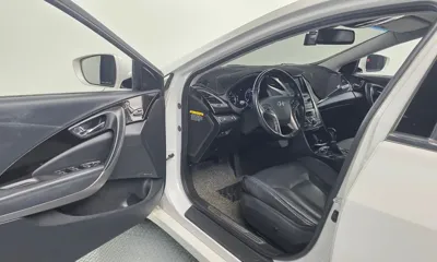 Hyundai Grandeur 2014, 127411 км, за 4400.94 USD - фото 10