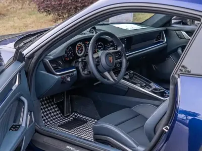 Porsche 911 2022, 15800 км, за 269270.82 USD