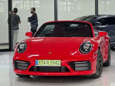 Porsche 911 · 2024 год