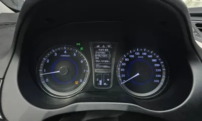 Hyundai Grandeur 2016, 211880 км, за 2973.24 USD - фото 8
