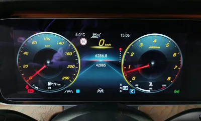 Mercedes-Benz E-Class 2021, 42885 км, за 24834.42 USD - фото 8