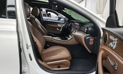 Mercedes-Benz E-Class 2021, 42885 км, за 24834.42 USD - фото 11