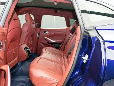 Aston Martin DBX 2023, 57000 км, за 145376.82 USD - фото 10