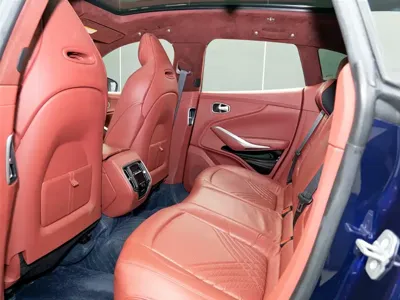 Aston Martin DBX 2023, 57000 км, за 145376.82 USD - фото 11