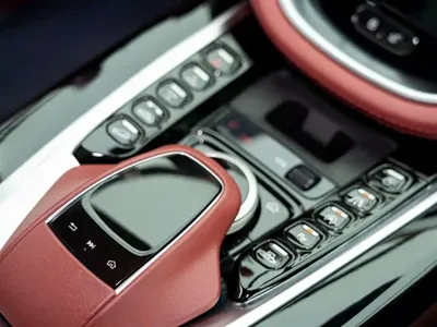 Aston Martin DBX 2023, 57000 км, за 145376.82 USD - фото 15
