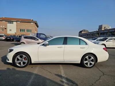 Mercedes-Benz E-Class 2018, 212239 км, за 11750.03 USD
