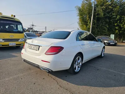 Mercedes-Benz E-Class 2018, 212239 км, за 11750.03 USD