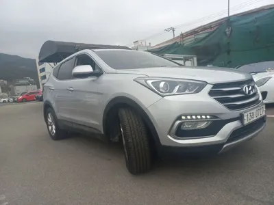 Hyundai Santafe 2016, 223041 км, за 4529.34 USD