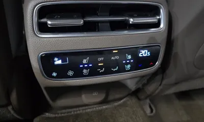 Genesis GV70 2025, 23343 км, за 39992.1 USD - фото 31