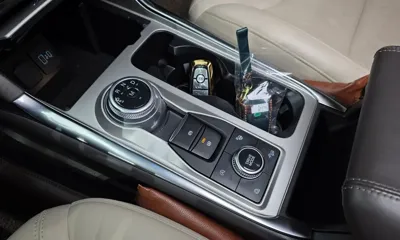 Ford Explorer 2021, 85046 км, за 20860.91 USD - фото 9