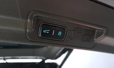 Ford Explorer 2021, 85046 км, за 20860.91 USD - фото 20