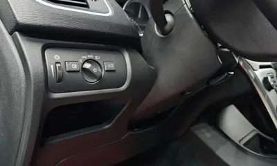 Volvo V40 2019, 57432 км, за 10906.94 USD - фото 20