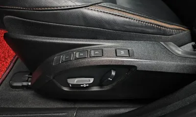 Volvo V40 2019, 57432 км, за 10906.94 USD - фото 31