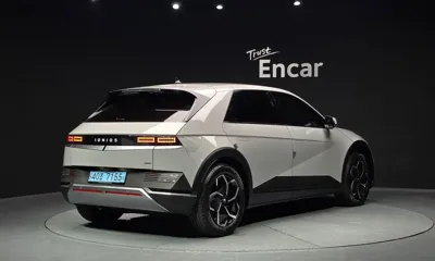 Hyundai Ioniq5 2022, 64418 км, за 16272.7 USD