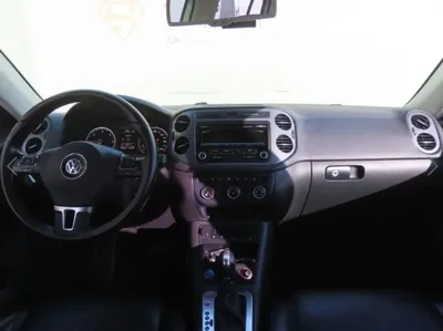 Volkswagen Tiguan 2016, 209626 км, за 3633.96 USD - фото 7